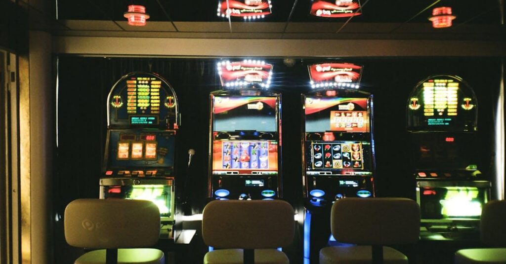 slot game visual cues, emotional signals in slot games, how slot machines use visual cues, slot game psychology, slot game design strategies, casino slot machine signals, gambling emotional triggers, slot game user engagement, slot machine cues influence behavior, casino game psychology
